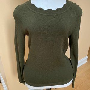 Scalloped Neck Long Sleeve Army Green Sweater